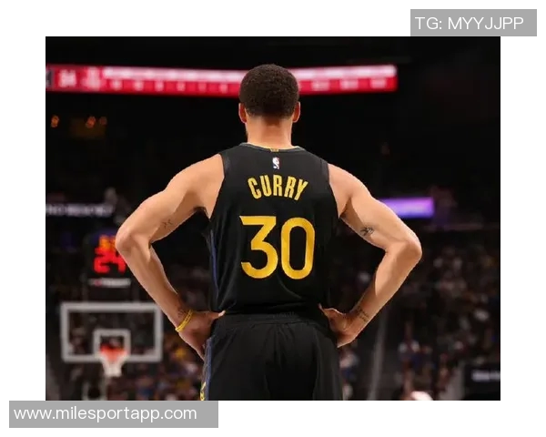 库里谈腿部恢复情况疼痛和耐受力仍需克服