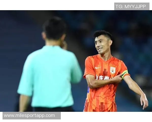 国足停摆与中超赛程割裂备战2030成黑色幽默的无奈现实