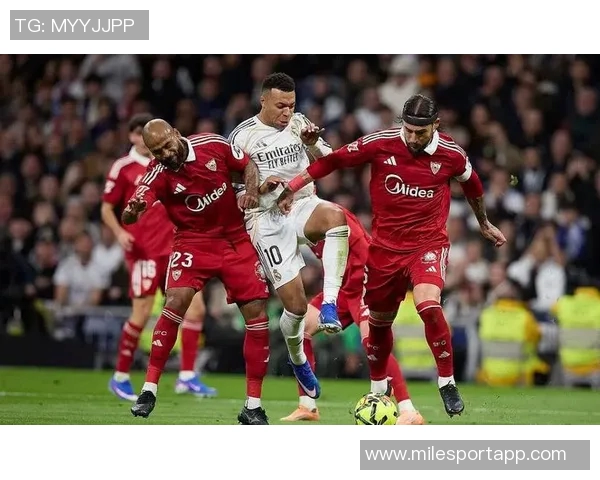 机会来了阿斯报道姆巴佩缺阵贡萨洛成皇马中锋唯一替补人选