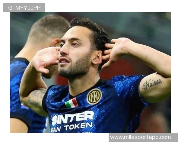 恰尔汗奥卢因伤缺席热那亚战役或将在意超杯复出