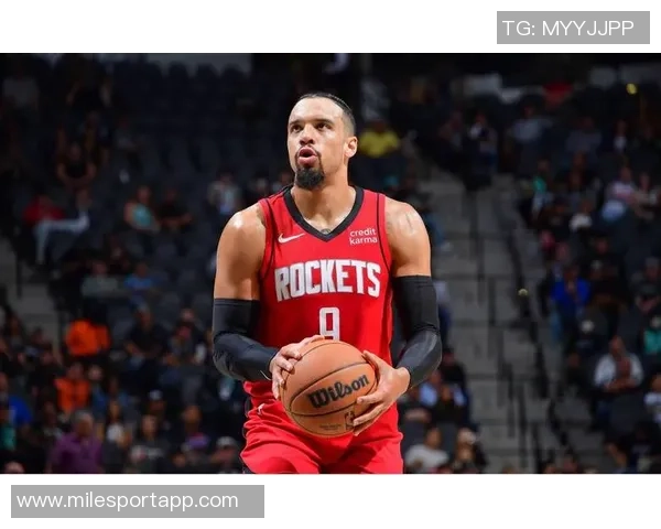 狄龙全力以赴对抗詹姆斯球队遗憾落败拒绝赛后采访表达不满情绪