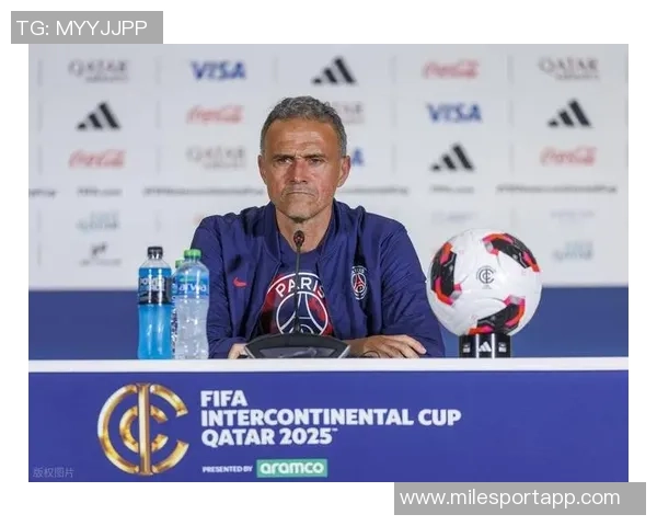 恩里克欣喜登贝莱与马尔基尼奥斯复出欧冠小组赛竞争异常激烈